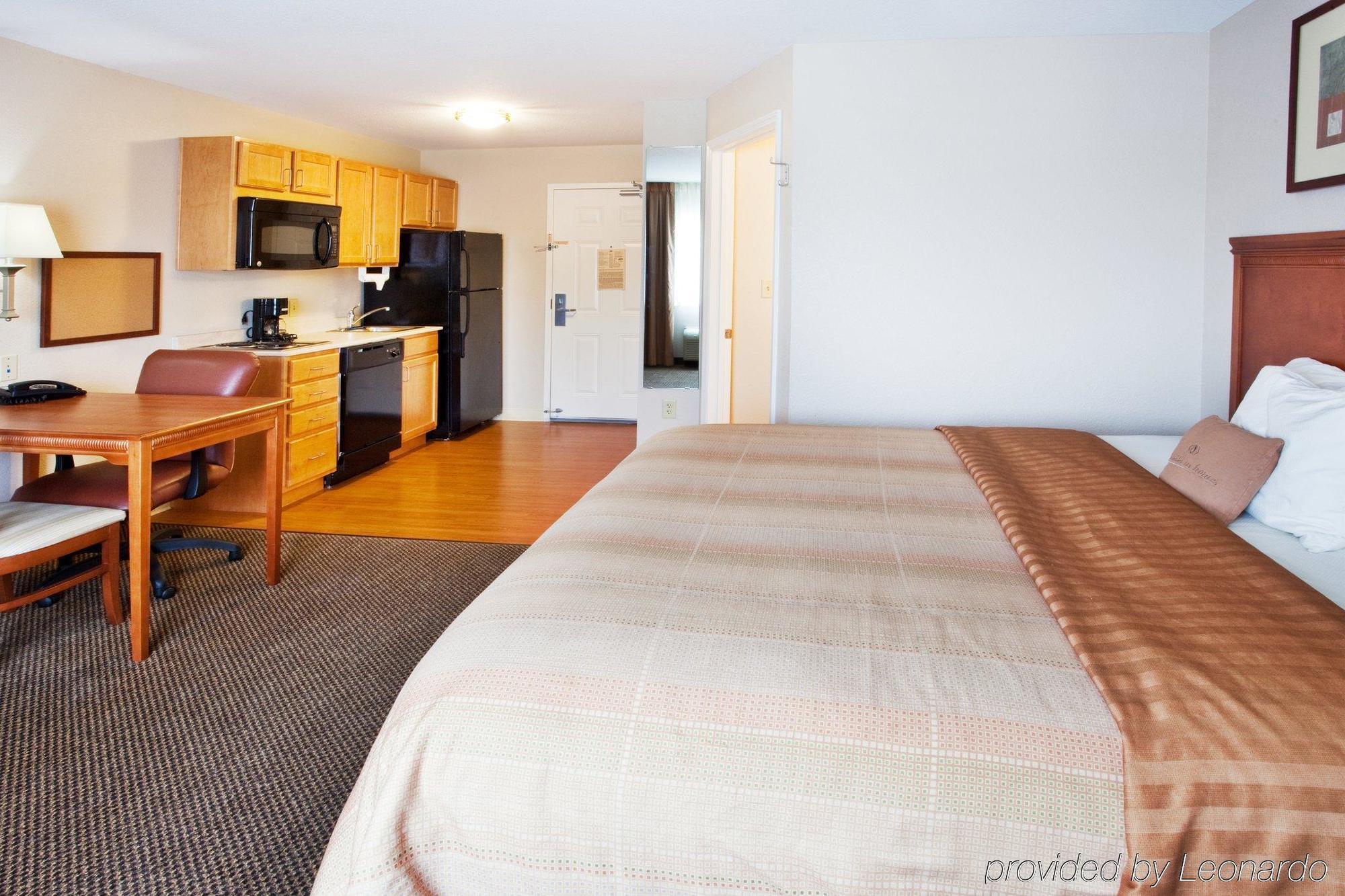 แคนเดิลวู้ด สวีท ซาวานนาห์ แอร์พอร์ต Hotel ภายนอก รูปภาพ